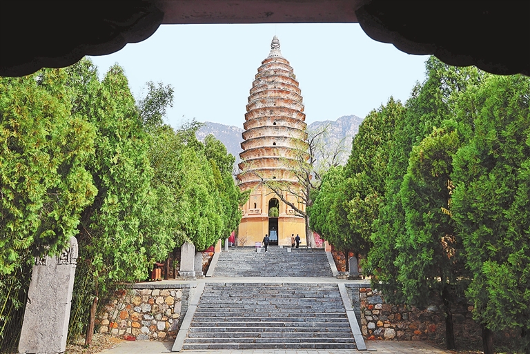 嵩岳寺塔
